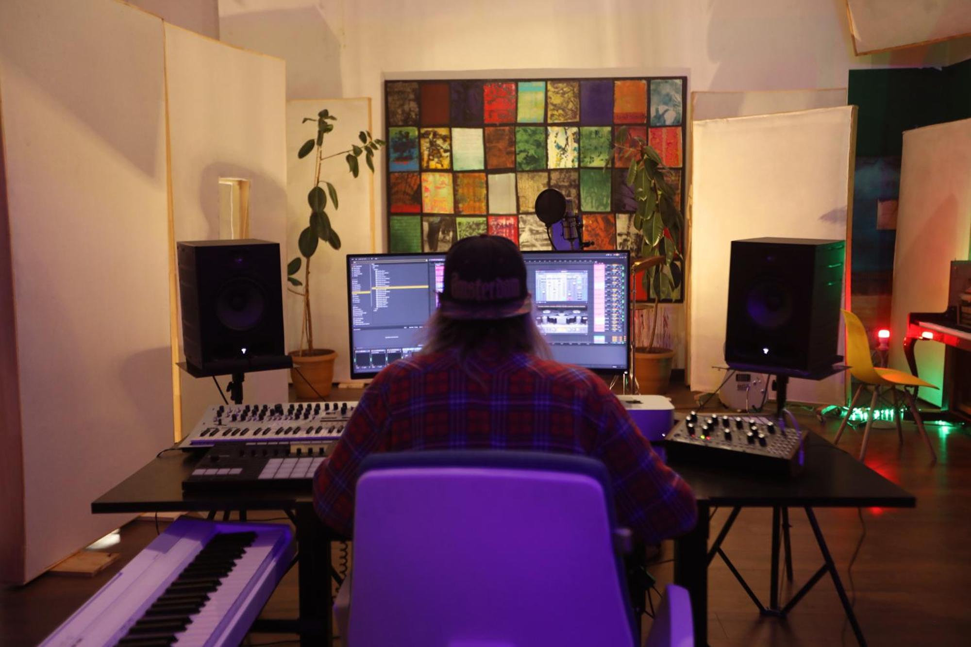 Cosy Studio With Beautiful Garden Ереван Екстериор снимка